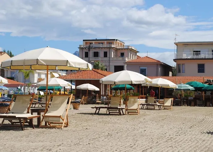 Villa Tina Hotel