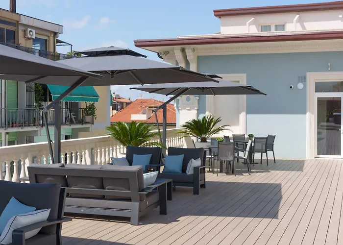 VI Suites